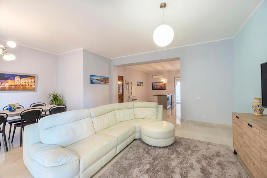 Casa Bella - 3 Baths - Walk To Ortigia Apartament Syracuse